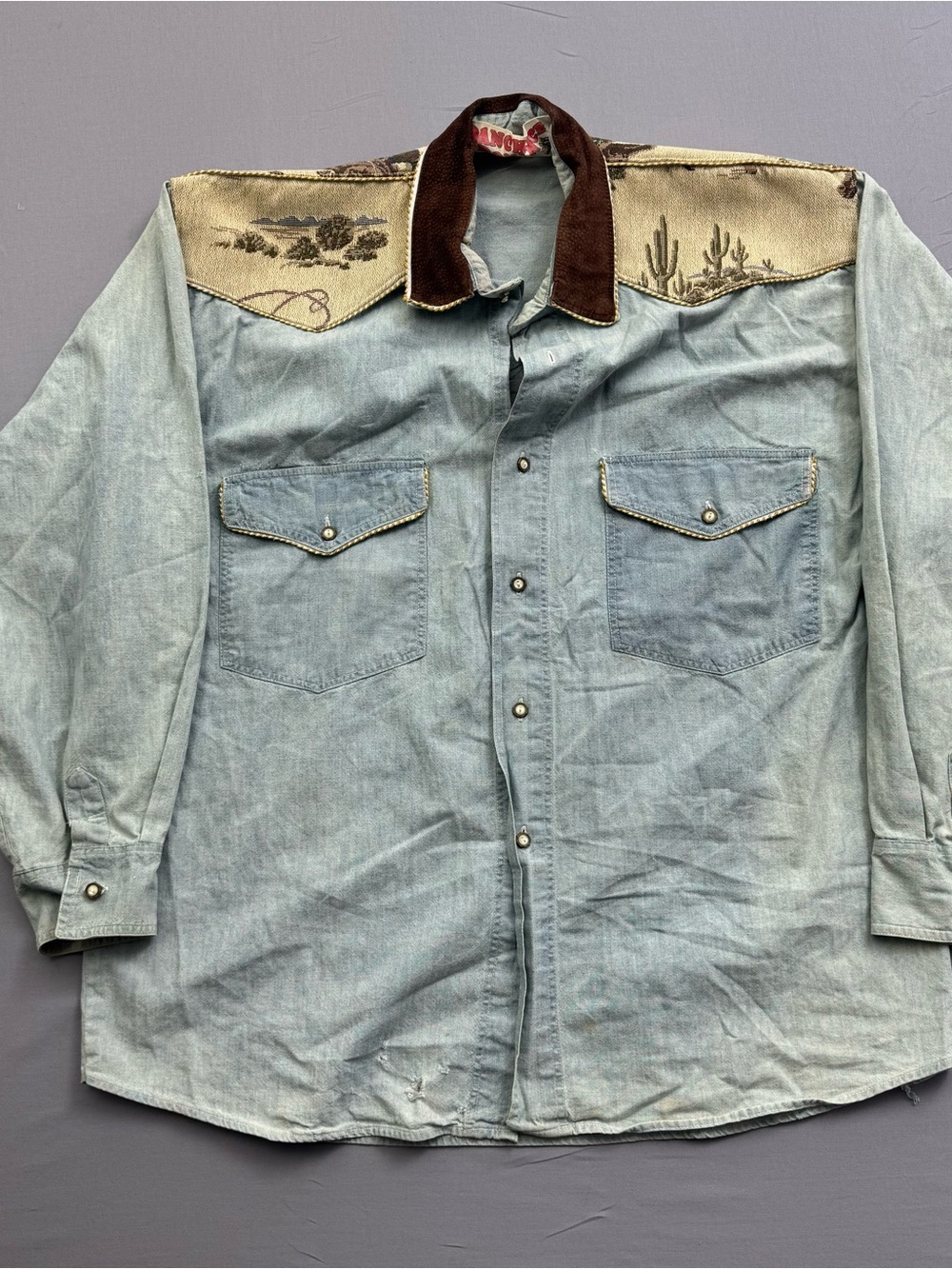 Ranch Romance Western Denim Button-Up Shirt Light Blue Long Sleeve Size L